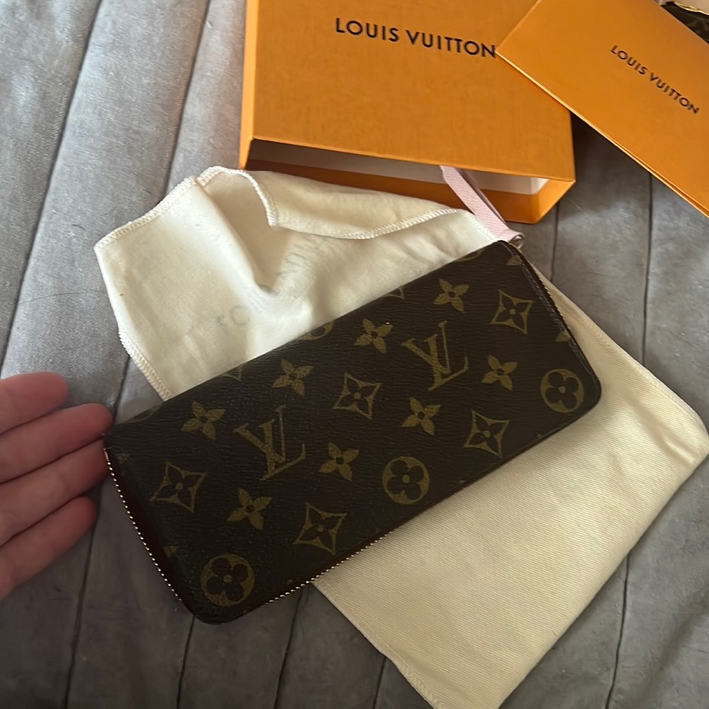Louis Vuitton long zip wallet